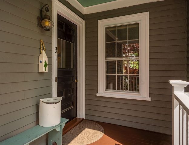 31 High St, Ipswich, MA 01938