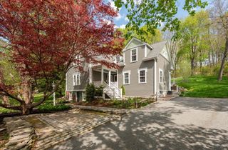 31 High St, Ipswich, MA 01938