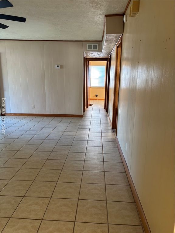 411 Hickory Street, Calvert, TX 77837 — photo 3