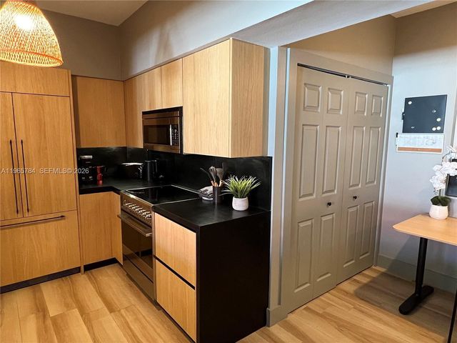 3145 NE 184th St 5305, Aventura, FL 33160