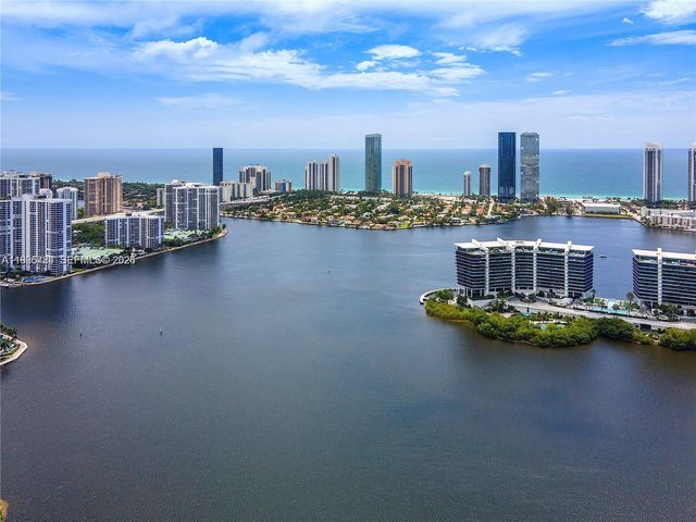 3145 NE 184th St 5305, Aventura, FL 33160