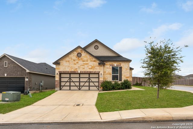 3404 Taurus Sky, Converse, TX 78109