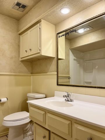 2308 74th Street, B3, Lubbock, TX 79423
