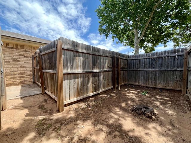 2308 74th Street, B3, Lubbock, TX 79423