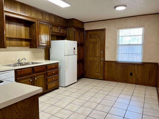 2308 74th Street, B3, Lubbock, TX 79423