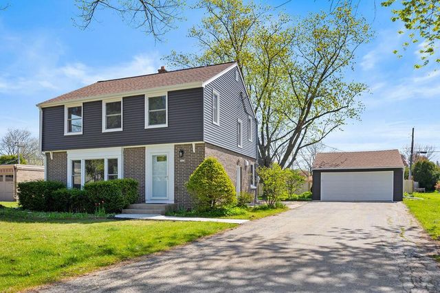 7438 Seneca ROAD, Fox Point, WI 53217