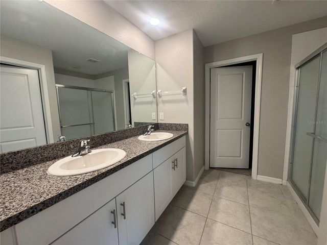 5415 AMARYLLIS GARDEN STREET, Apollo Beach, FL 33572