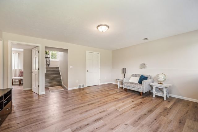 2103 Winston View Drive, Cedar Springs, MI 49319