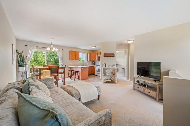 2103 Winston View Drive, Cedar Springs, MI 49319