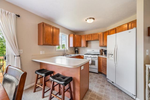 2103 Winston View Drive, Cedar Springs, MI 49319