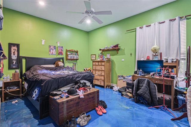 5803 SPRING LAKE DRIVE, Lakeland, FL 33811