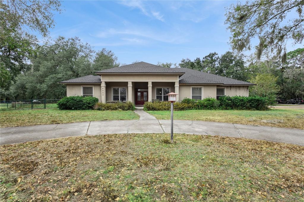 5803 SPRING LAKE DRIVE, Lakeland, FL 33811