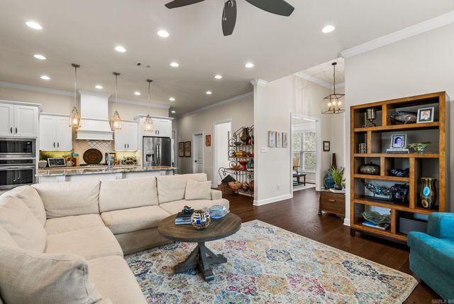 145 Ridgeview Trail, Maumelle, AR 72113