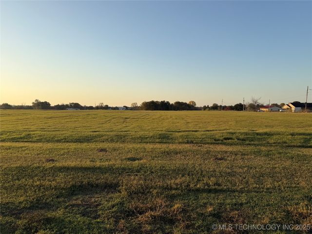 410053 E County Rd 1240, Eufaula, OK 74432