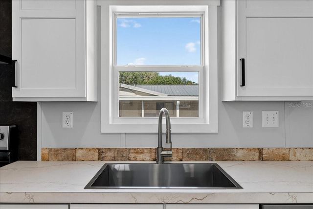 4607 OAK STREET, Fruitland Park, FL 34731