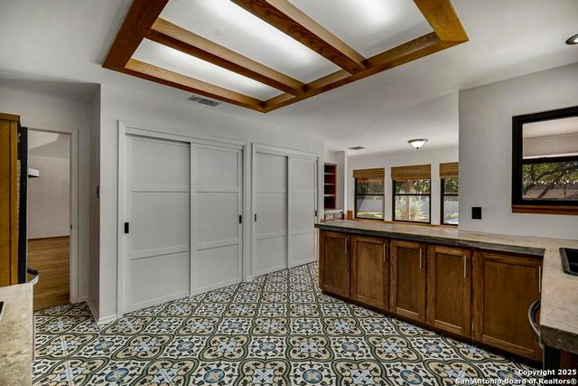 9616 Azalea Cir, San Antonio, TX 78266