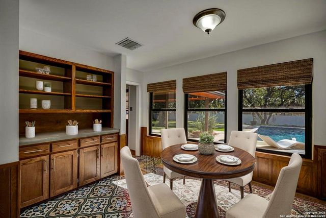 9616 Azalea Cir, San Antonio, TX 78266