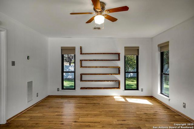 9616 Azalea Cir, San Antonio, TX 78266