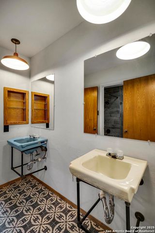 9616 Azalea Cir, San Antonio, TX 78266