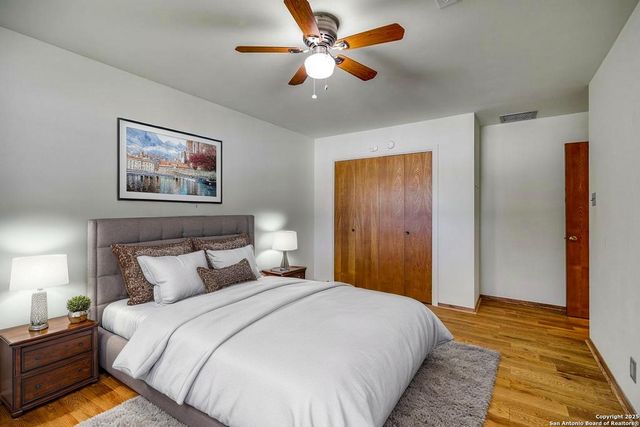 9616 Azalea Cir, San Antonio, TX 78266