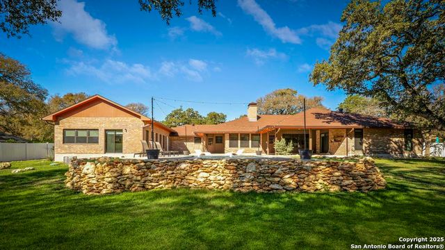 9616 Azalea Cir, San Antonio, TX 78266