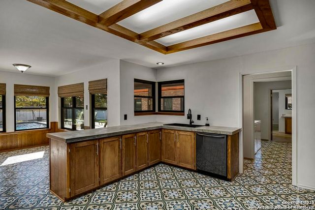 9616 Azalea Cir, San Antonio, TX 78266