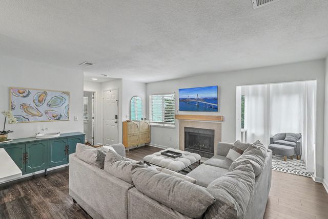268 Alexandra Unit 7, Mount Pleasant, SC 29464