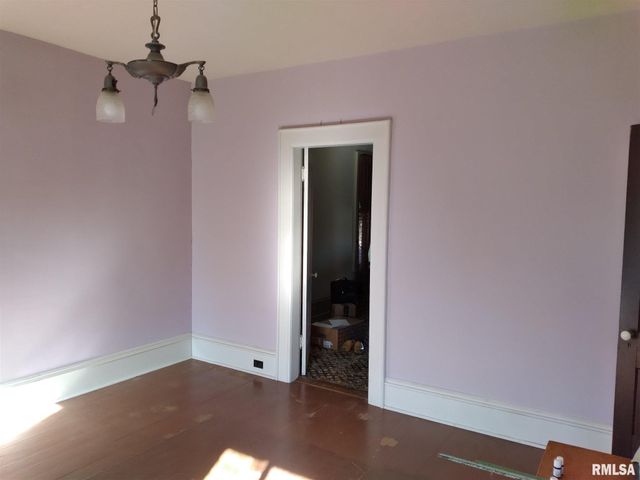 1018 8TH Avenue, Fulton, IL 61252