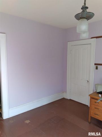 1018 8TH Avenue, Fulton, IL 61252