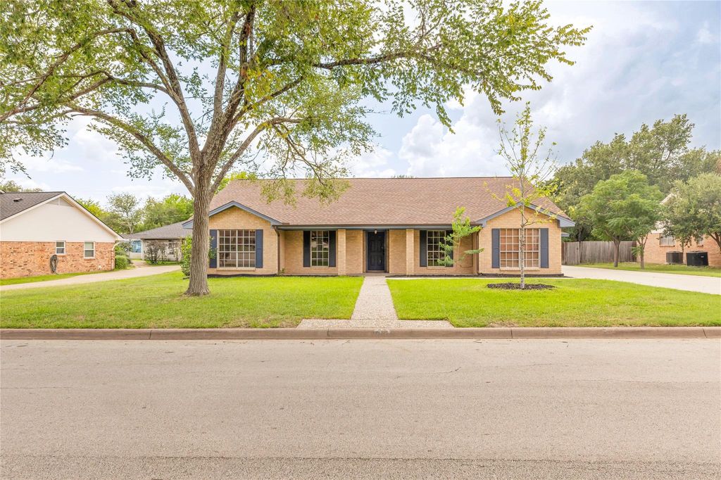 3614 Oak Ridge Drive Drive, Bryan, TX 77802