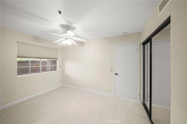 2700 Lawrence Crossley 4, Palm Springs, CA 92264