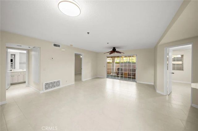 2700 Lawrence Crossley 4, Palm Springs, CA 92264