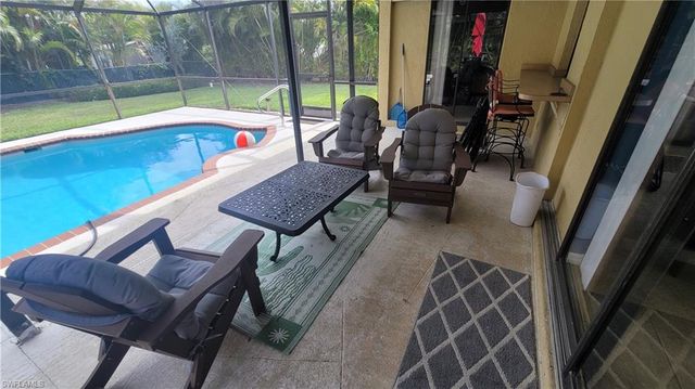 1929 NE 2nd TER, Cape Coral, FL 33909