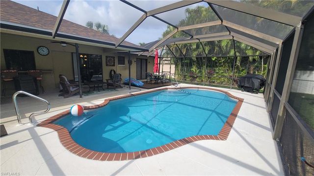 1929 NE 2nd TER, Cape Coral, FL 33909