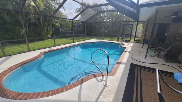 1929 NE 2nd TER, Cape Coral, FL 33909