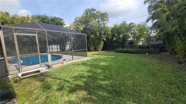 1929 NE 2nd TER, Cape Coral, FL 33909