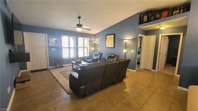 1929 NE 2nd TER, Cape Coral, FL 33909