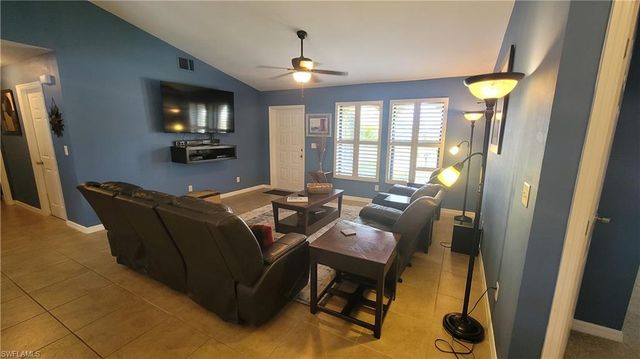 1929 NE 2nd TER, Cape Coral, FL 33909