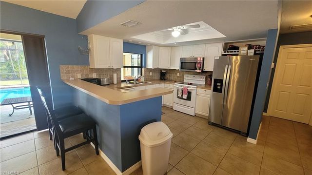 1929 NE 2nd TER, Cape Coral, FL 33909