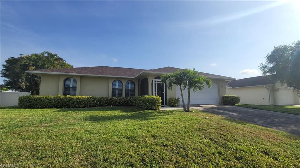 1929 NE 2nd TER, Cape Coral, FL 33909