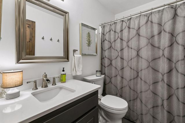 3882 Mersey Way, Eagan, MN 55123
