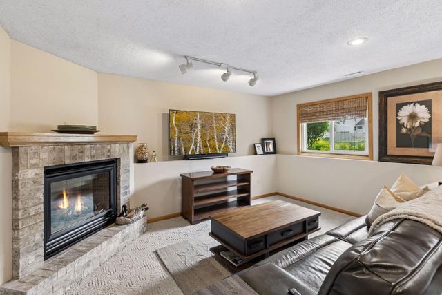 3882 Mersey Way, Eagan, MN 55123