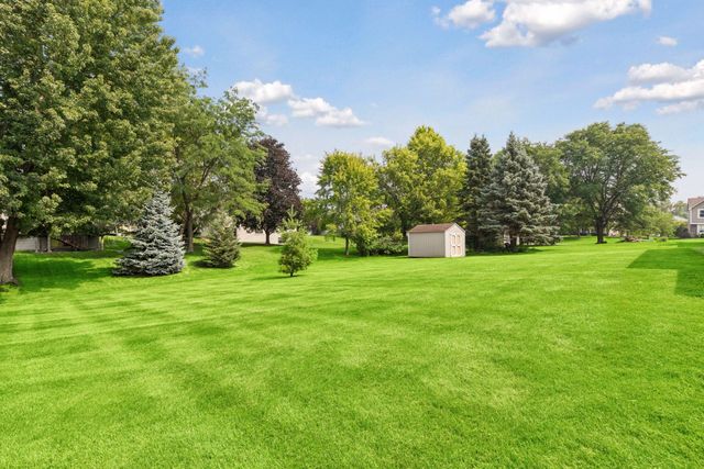 3882 Mersey Way, Eagan, MN 55123
