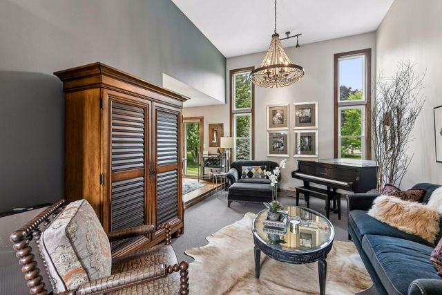 3882 Mersey Way, Eagan, MN 55123