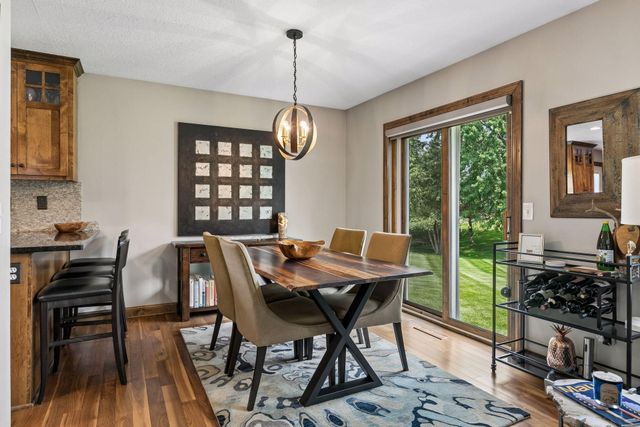 3882 Mersey Way, Eagan, MN 55123