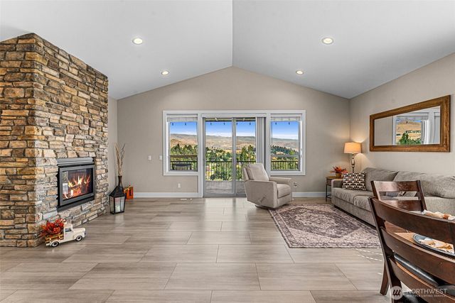 3525 Dianna Way, Wenatchee, WA 98801