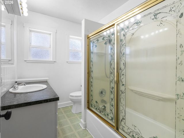 7328 N PORTSMOUTH Ave, Portland, OR 97203
