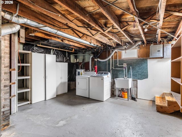 7328 N PORTSMOUTH Ave, Portland, OR 97203