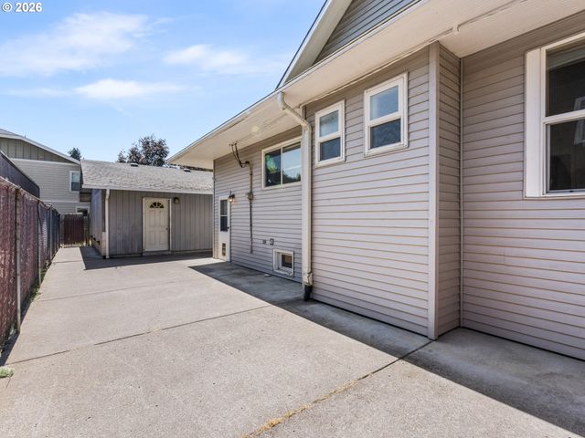 7328 N PORTSMOUTH Ave, Portland, OR 97203