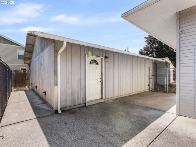 7328 N PORTSMOUTH Ave, Portland, OR 97203